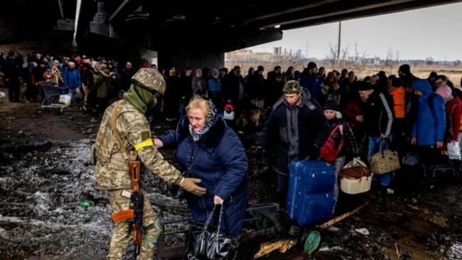 评论员：俄强攻红军城意在拉平战线 生死棋眼的较量